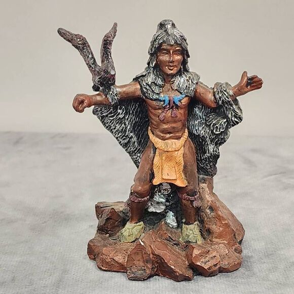 Vintage Hunter Indian statue holding eagle - Picture 1 of 6